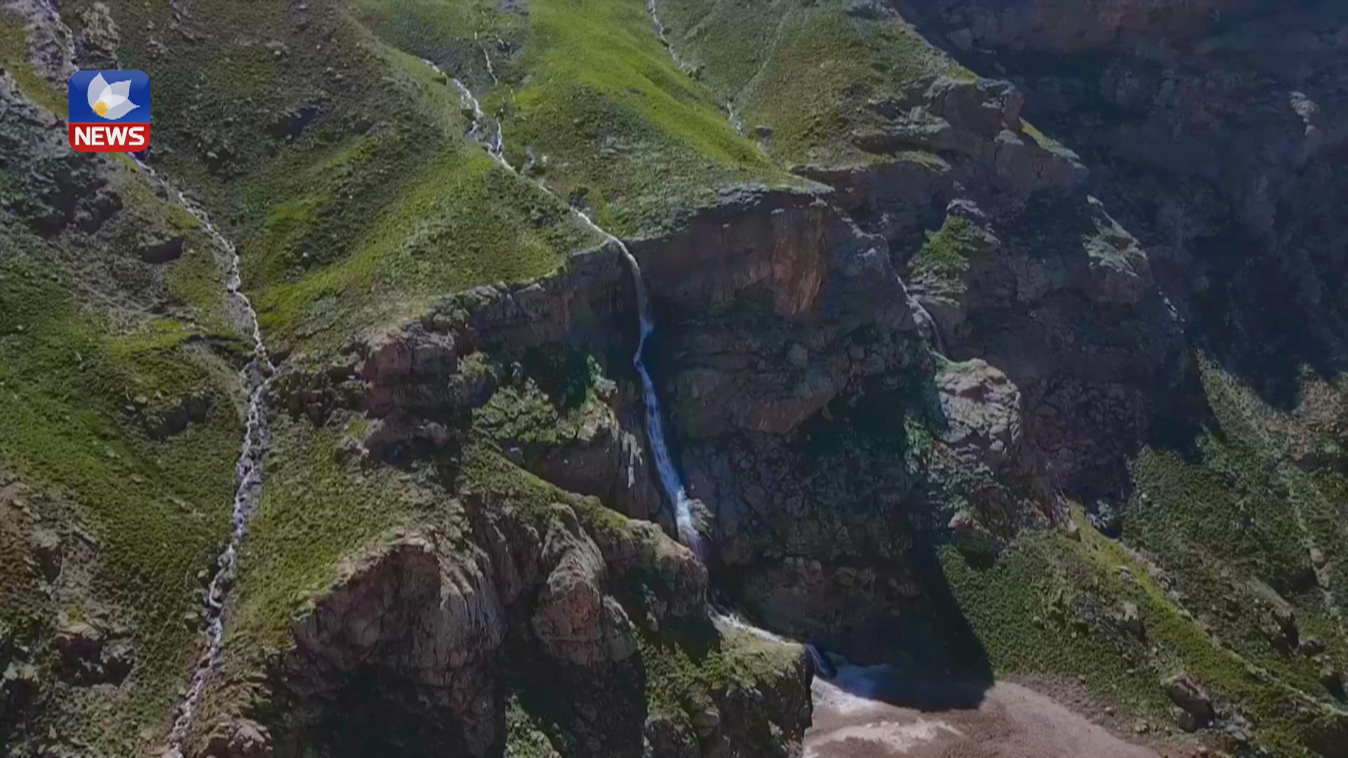 ئەو ئاوەی لە سەرچاوەی پرژێ-وە دەگاتە چۆمان پیس بووە