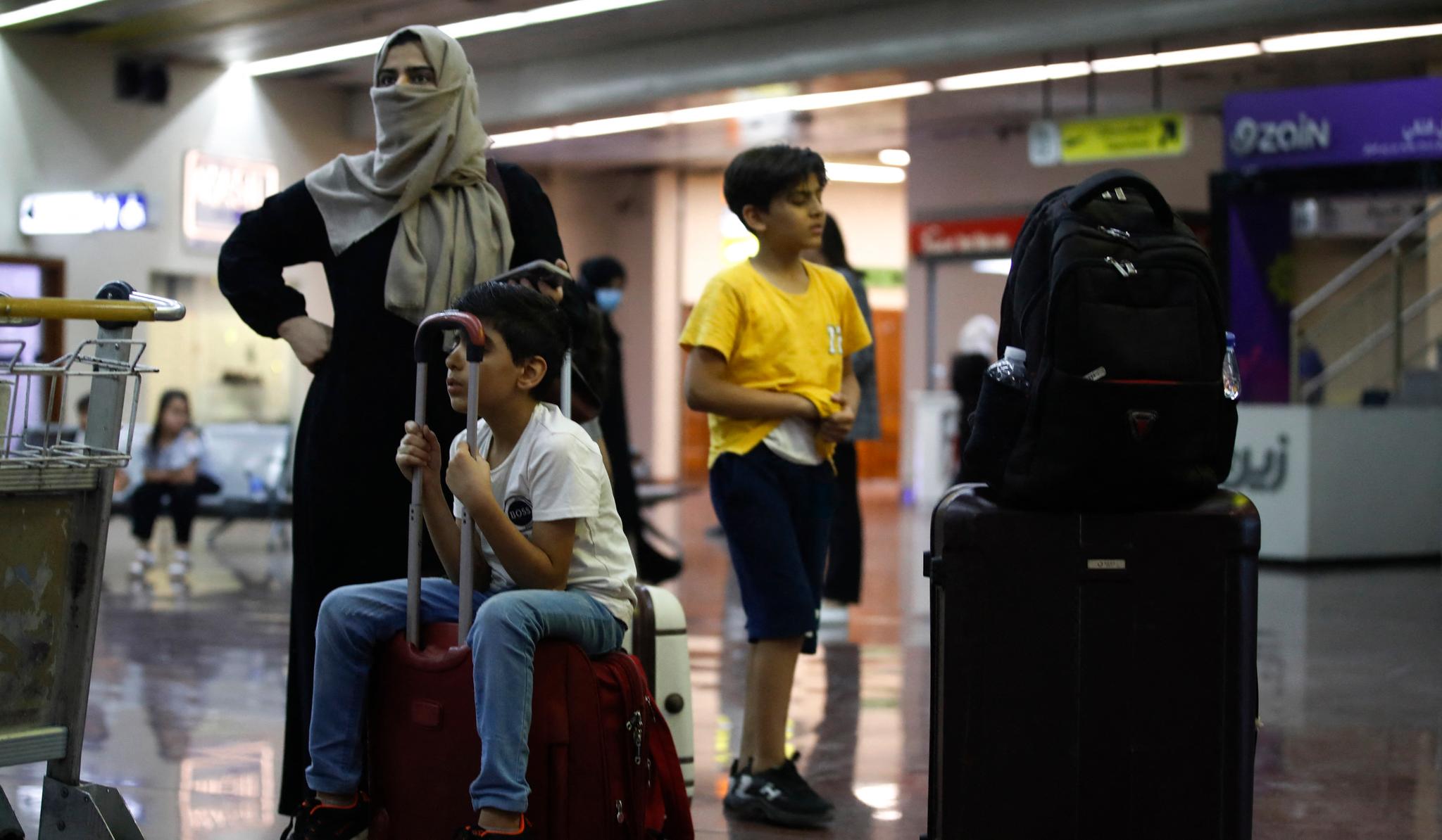 Over 200 Iraqi evacuees from Sudan arrive at Baghdad airport