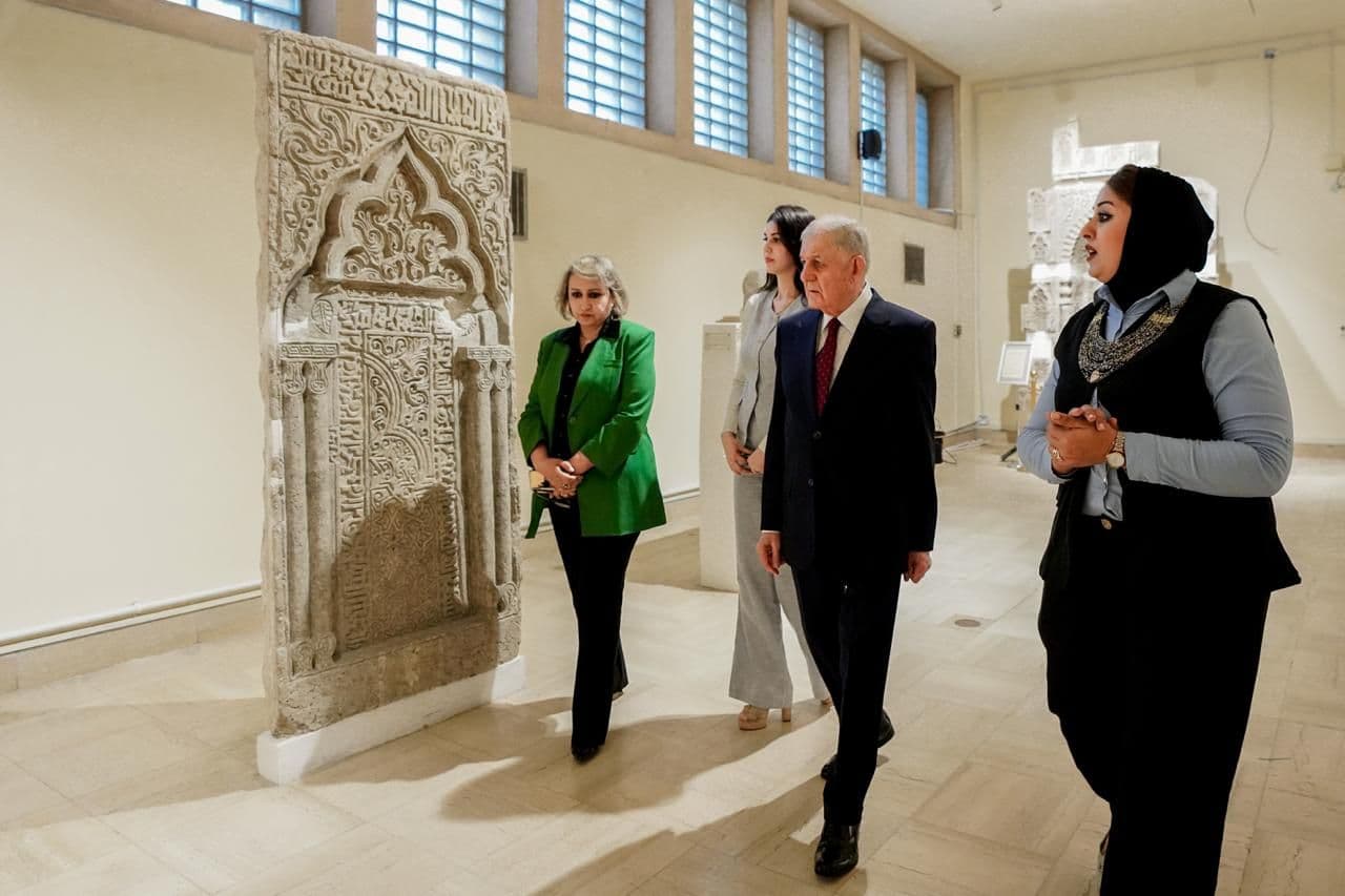 article gallery image