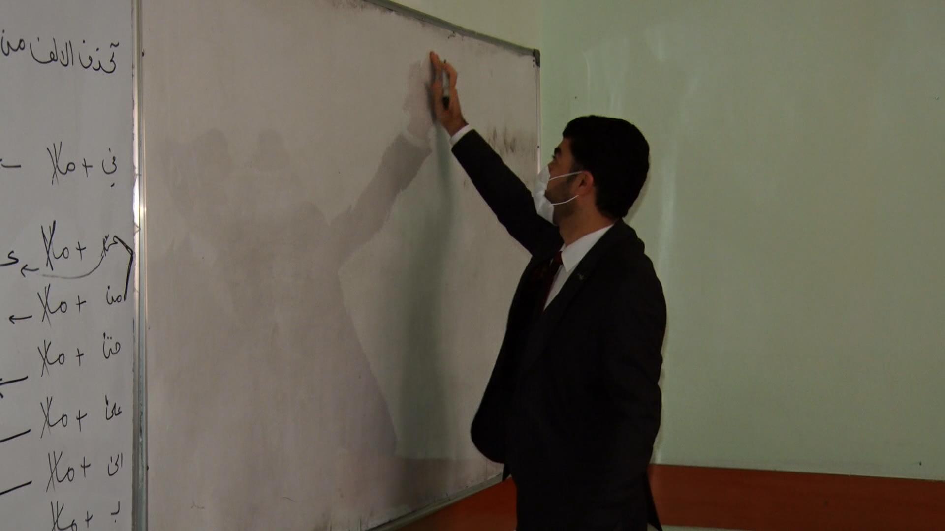 پەروەردەی عێراق پارەی وانەبێژی بۆ مامۆستایانی وانەبێژ خەرج دەكات