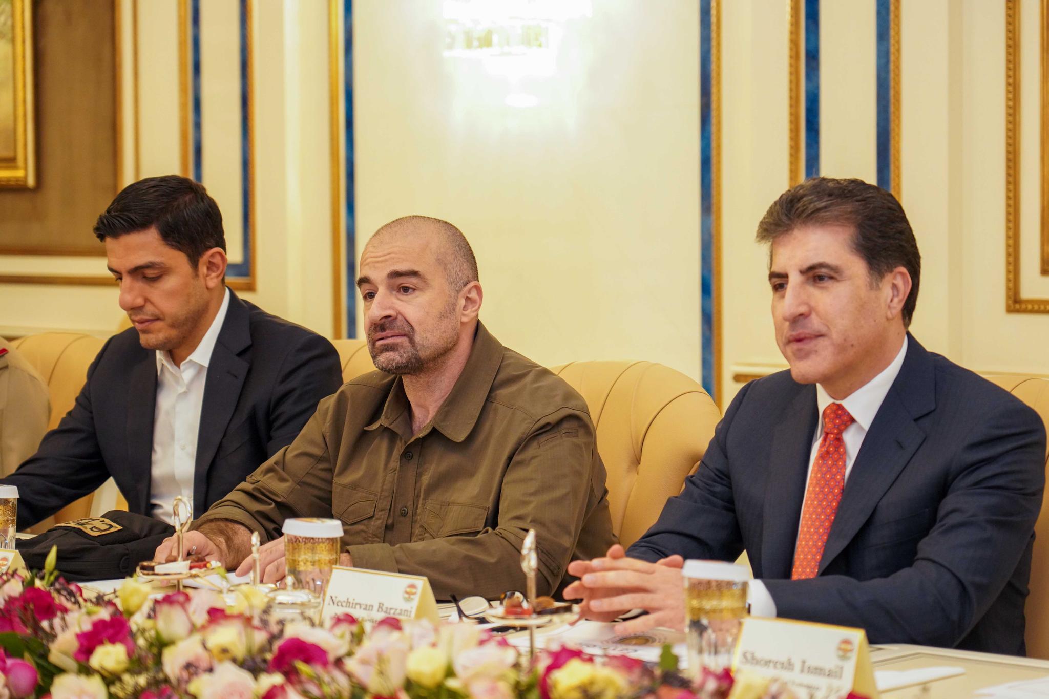 سەرۆکی یەکێتیی نیشتمانیی کوردستان و سەرۆکی ھەرێمی کوردستان لەگەڵ فەرماندەی ھاوپەیمانان لە عێراق و سوریا کۆبوونەوە