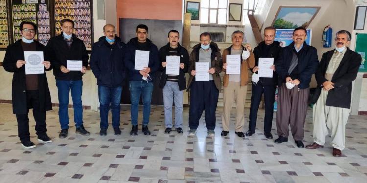 مامۆستایانی خۆرھەڵاتی کوردستان و ئێران بایکۆتی دەوامیان کرد