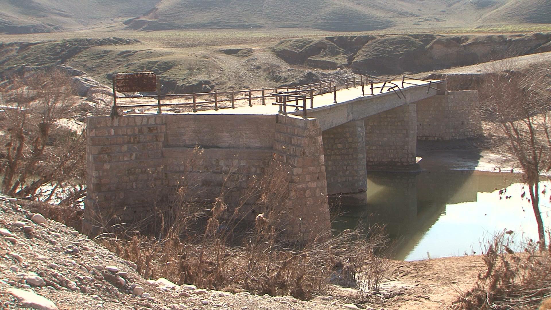 ماوەی سێ ساڵە پردێک لە سنوری چەمچەماڵ داڕماوە و چاک نەکراوەتەوە