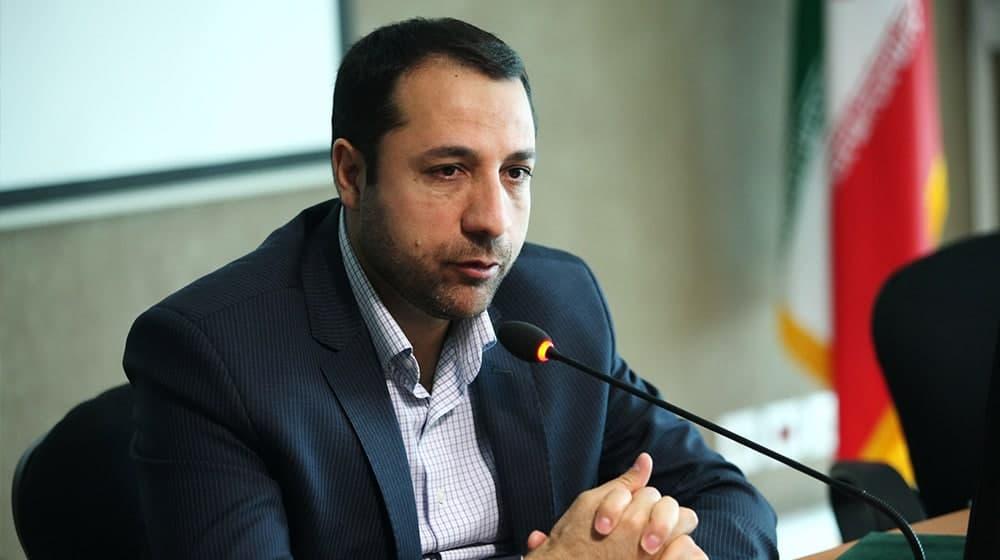 لەژێر فشاری دابەزینی بەھای تمەن پارێزگاری بانکی ناوەندی ئێران دەستی لەکارکێشایەوە