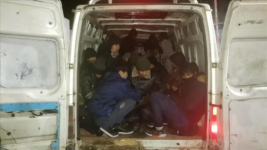 لە چوار شاری تورکیا ١٧٣ کۆچبەری نایاسایی دەستگیرکران