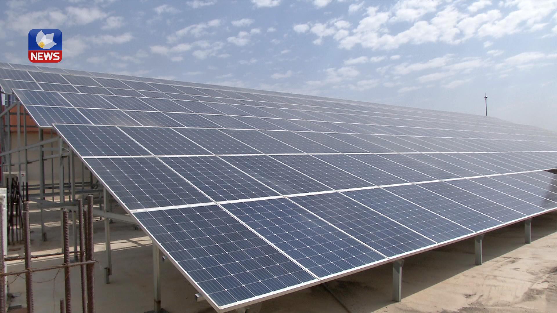 سێ پڕۆژەی وەبەرھێنانی کارەبا بە وزەی خۆر جێبەجێ دەکرێت