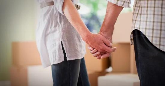 دراسة:  الرجال الذين يتزوجون نساء أصغر سناً منهم يعيشون أطول