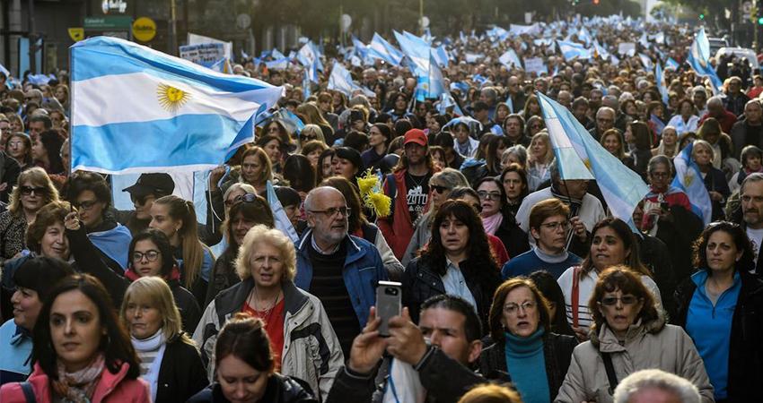 ئەژەنتینییەکان دژی بەڕێوەچوونی کۆپا ئەمریکان لە وڵاتەکەیان