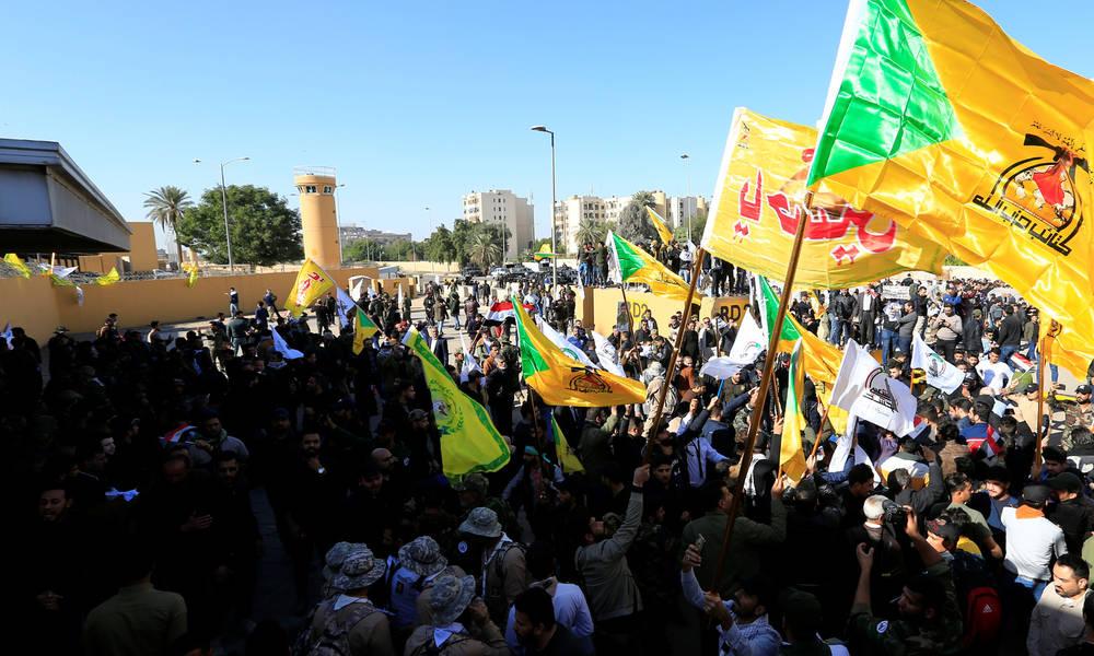 لە بەغداد ھەزاران ئەندام و لایەنگری حەشدی شەعبی خۆپیشاندان دەکەن