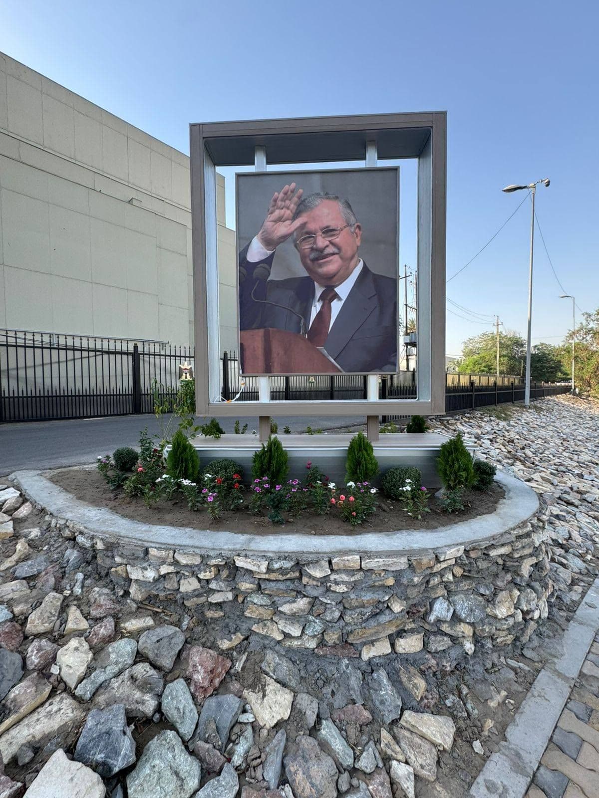 article gallery image