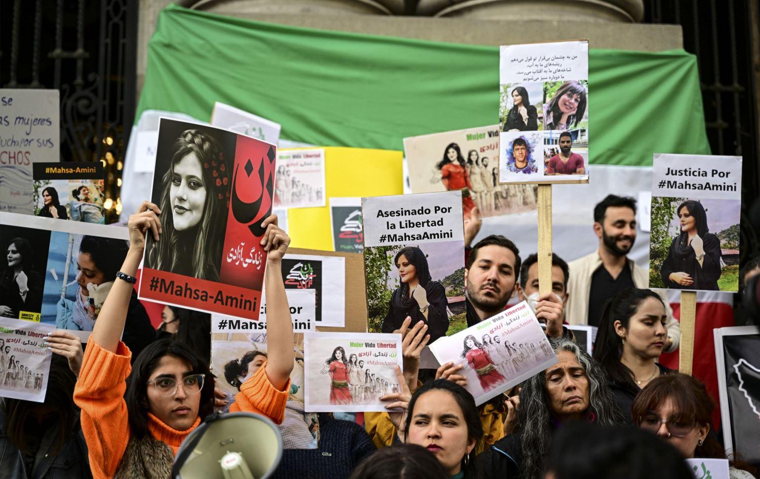 لە ئەوروپا خۆپیشاندان بۆ پاڵپشتی لە ھاووڵاتیانی رۆژھەڵاتی کوردستان و ئێران بەڕێوەچوو