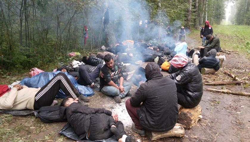 Two Iraqi migrants freeze to death in Belarus