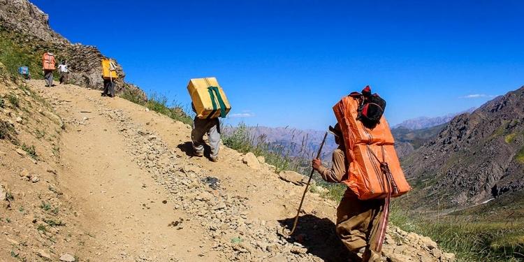 لە سنوری بانە پێنج کۆڵبەر برینداربوون