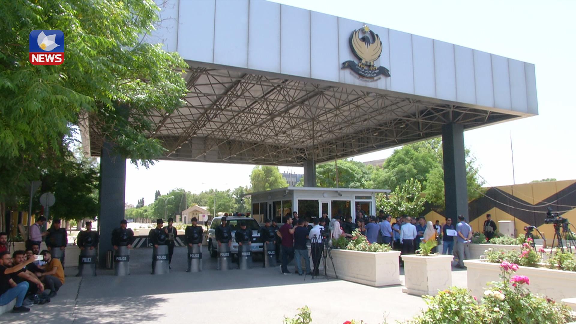 دەرچوانی تواناسازای داوا لە حكومەت دەكەن شایستە داراییەكانیان بۆ خەرج بكات