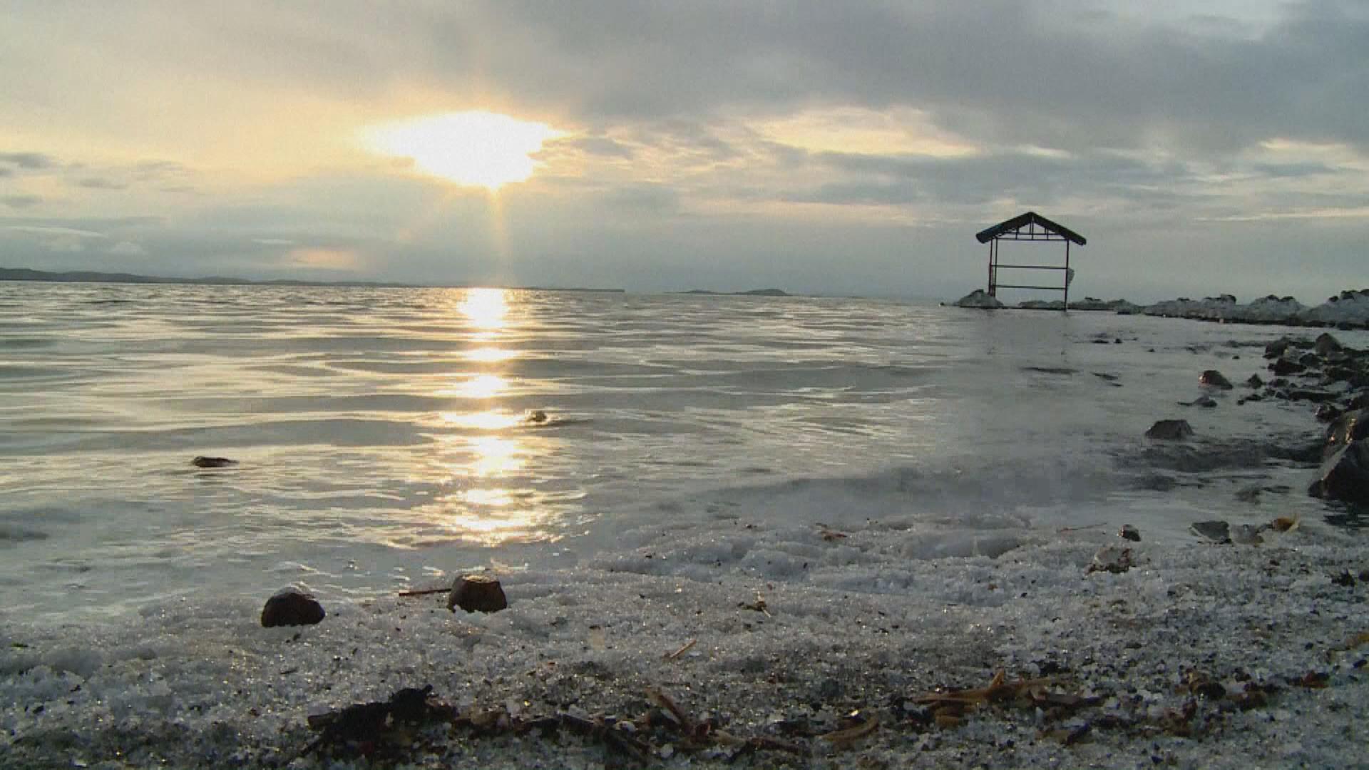 ئەمساڵ کەمی باران بارین و گەرما قەیرانی کەم ئاوی لە ئێران قوڵکردۆتەوە