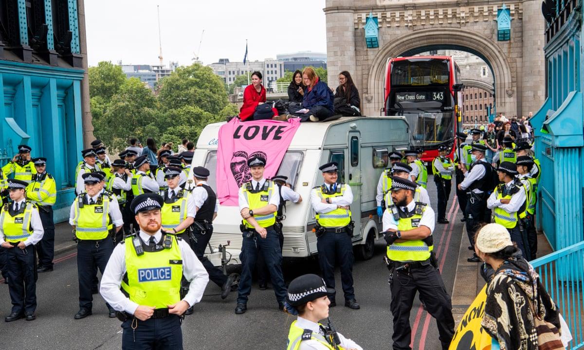 لە لەندەن خۆپیشاندان بۆ ھۆشداریدان لە گۆڕانکارییەکانی کەش و ھەوا ڕێکخرا
