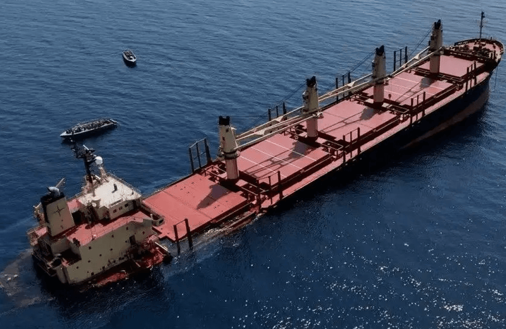 سوپای ئەمریکا نقومبوونی کەشتییەکی بەھۆی ھێرشی حوسییەکانەوە پشتڕاستکردەوە