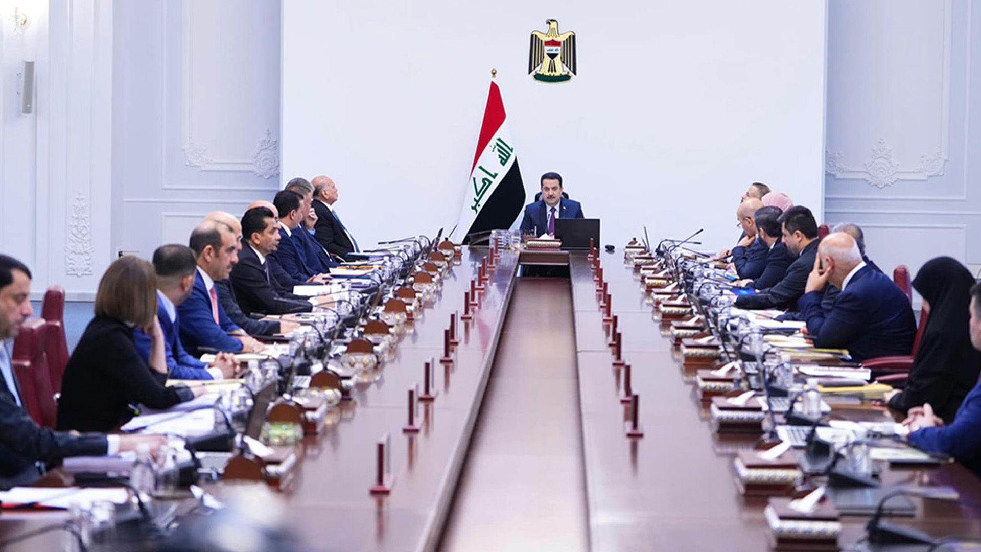 ئەنجومەنی وەزیران گفتوگۆ لەسەر شایستە داراییەكانی هەرێم و بەغداد دەکات 