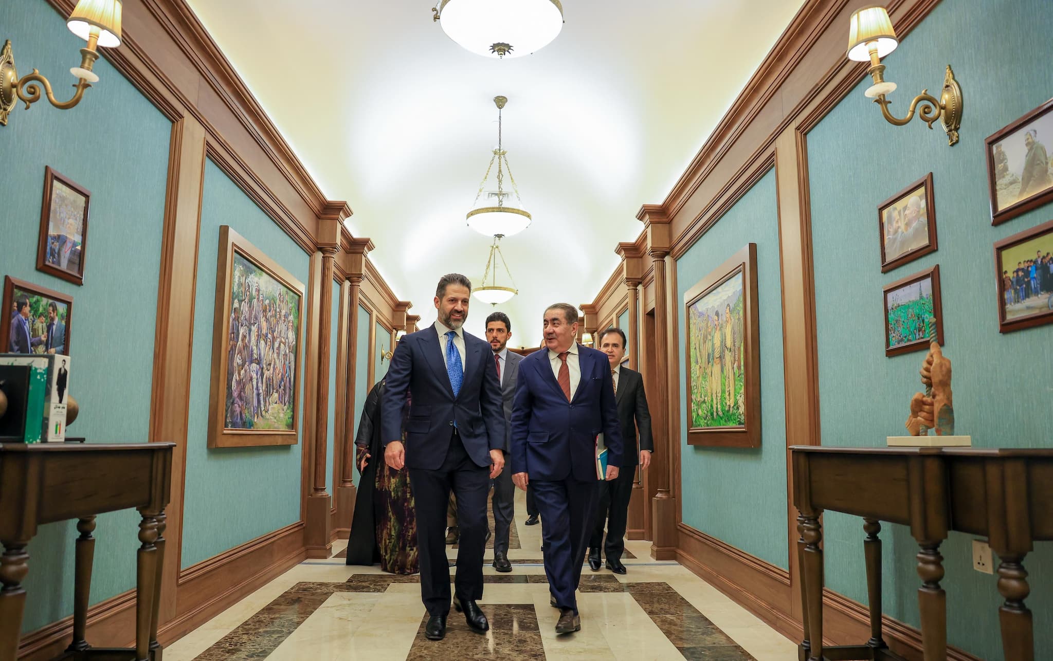 article gallery image
