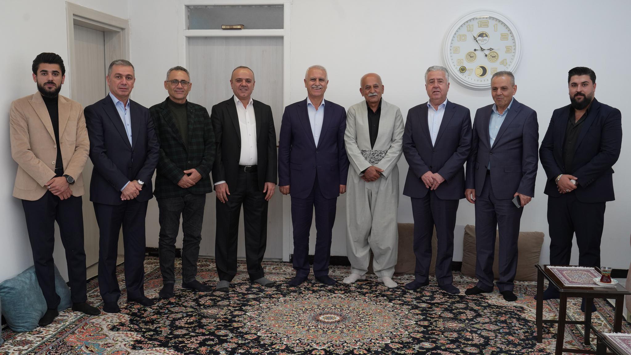 مەکتەبی سکرتارییەتی سەرۆک مام جەلال سەردانی سێ تێکۆشەری دێرینیان کرد