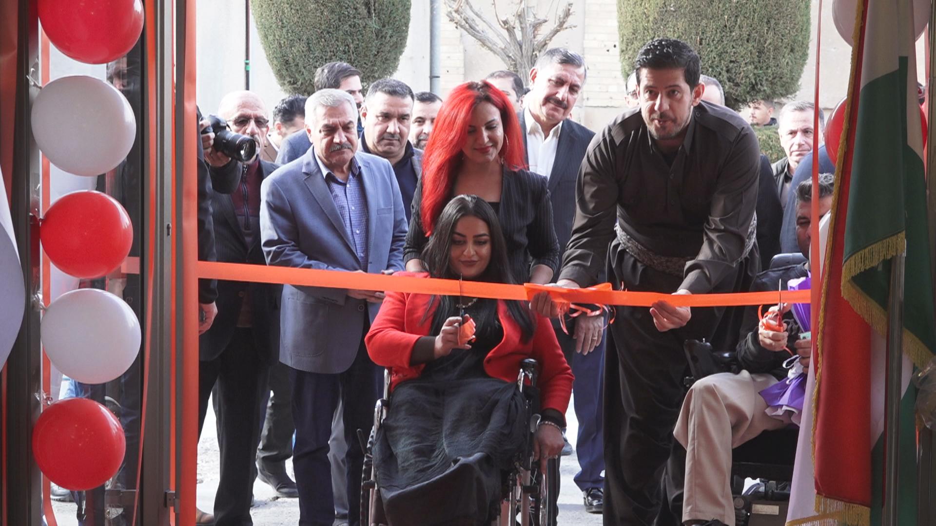 پێشانگەیەکی شێوەکاری بۆ دوو خاوەن پێداویستی تایبەت کرایەوە