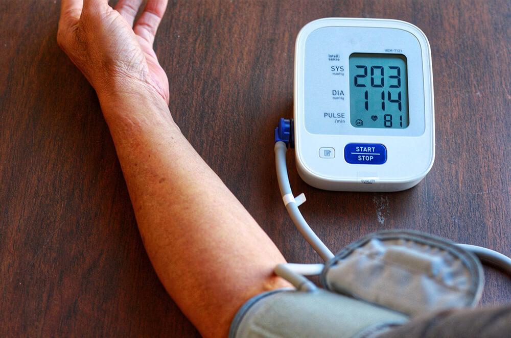 How to control high blood pressure without medical procedures?