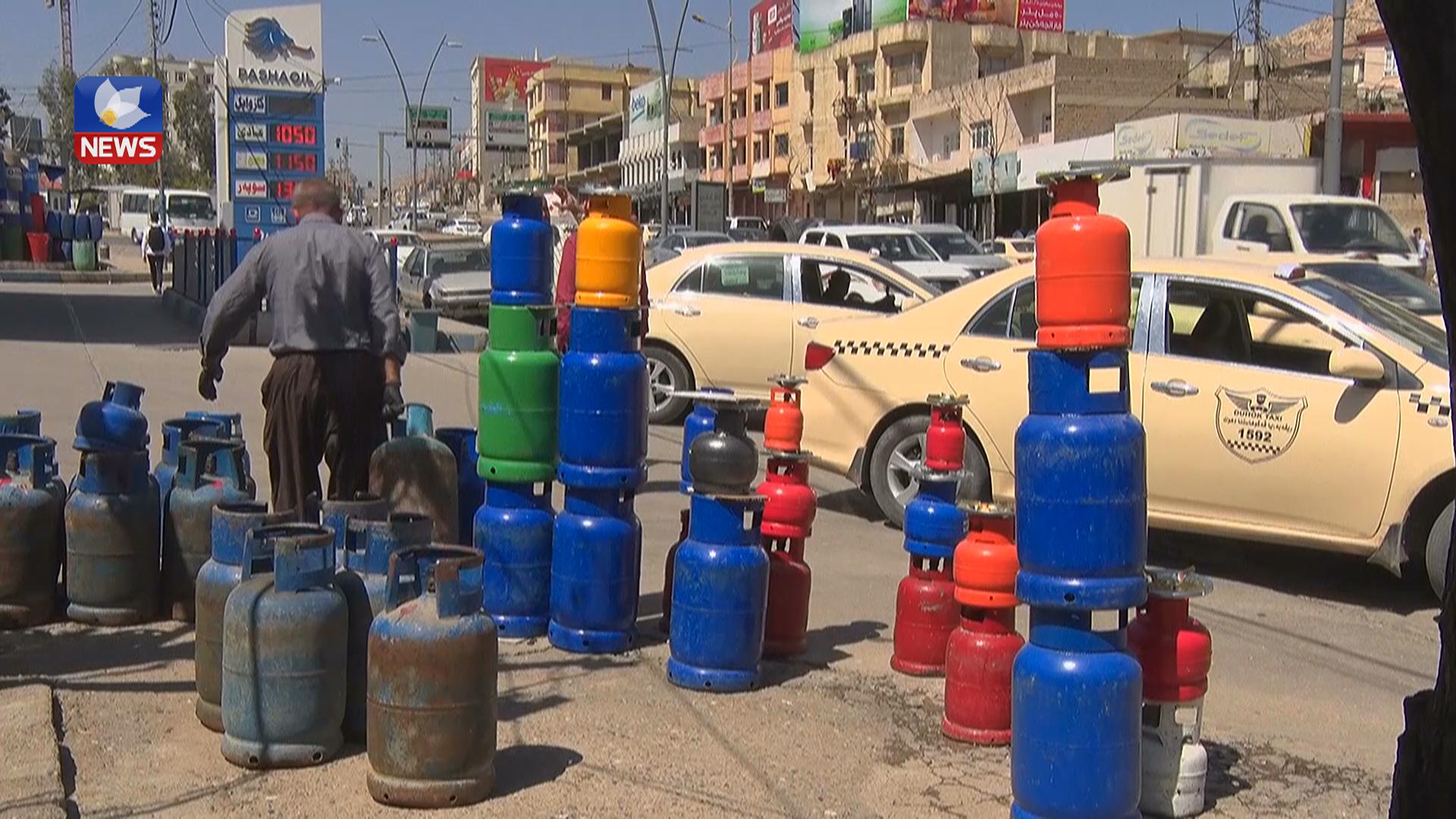 ھاوڵاتیانی دھۆک بە دەست نەبوونی غازی ماڵانەوە دەناڵێنن