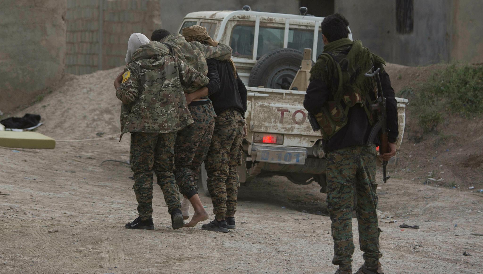 Suspected Turkish airstrike wounds SDF commander