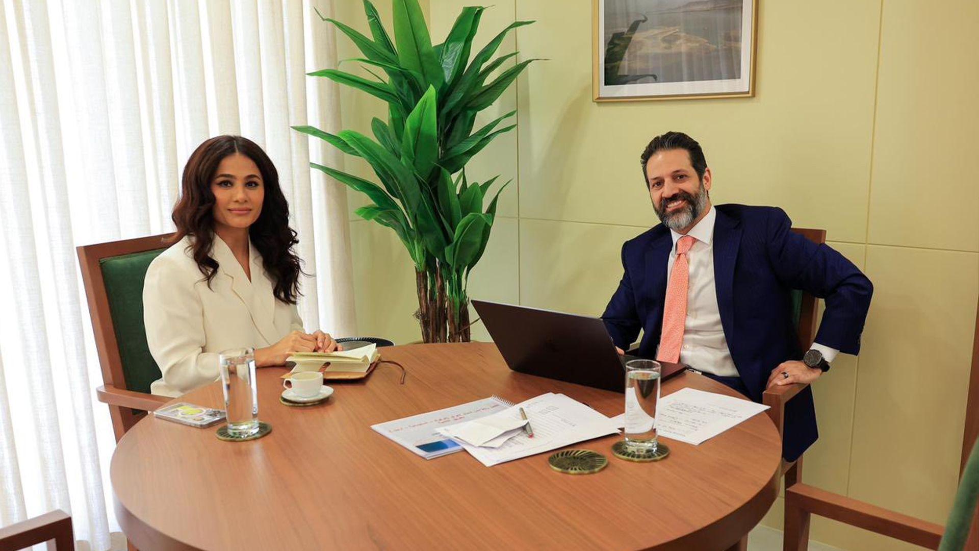 قوباد طالباني ومحافظ حلبجة يضعان خطة جديدة للتنمية وتوفير فرص عمل