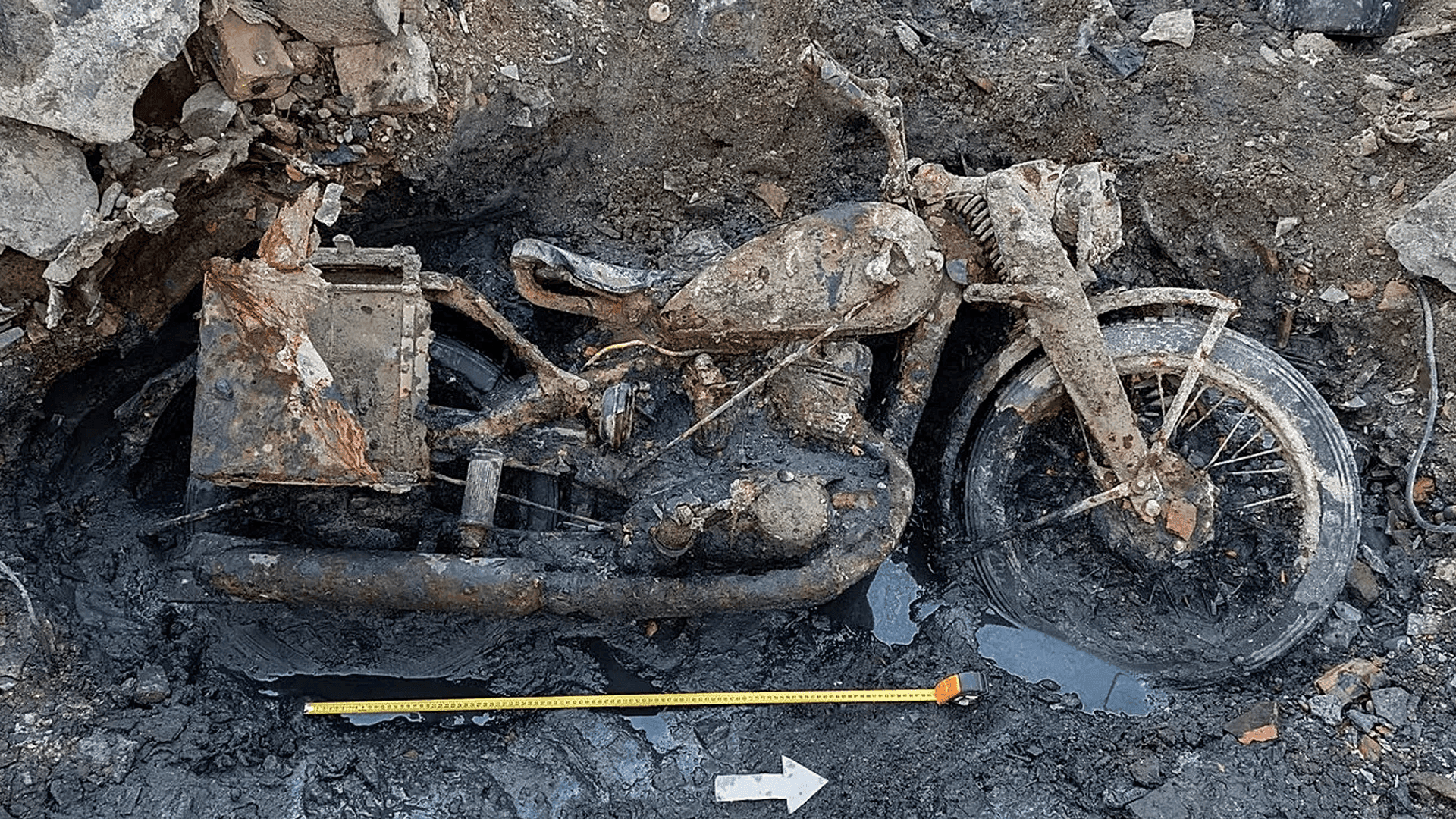 دوای 80 ساڵ بە مردنیان زانرا؛ چیرۆکی دۆزینەوەی روفاتی دوو سەربازی جەنگی دوەمی جیهانیی