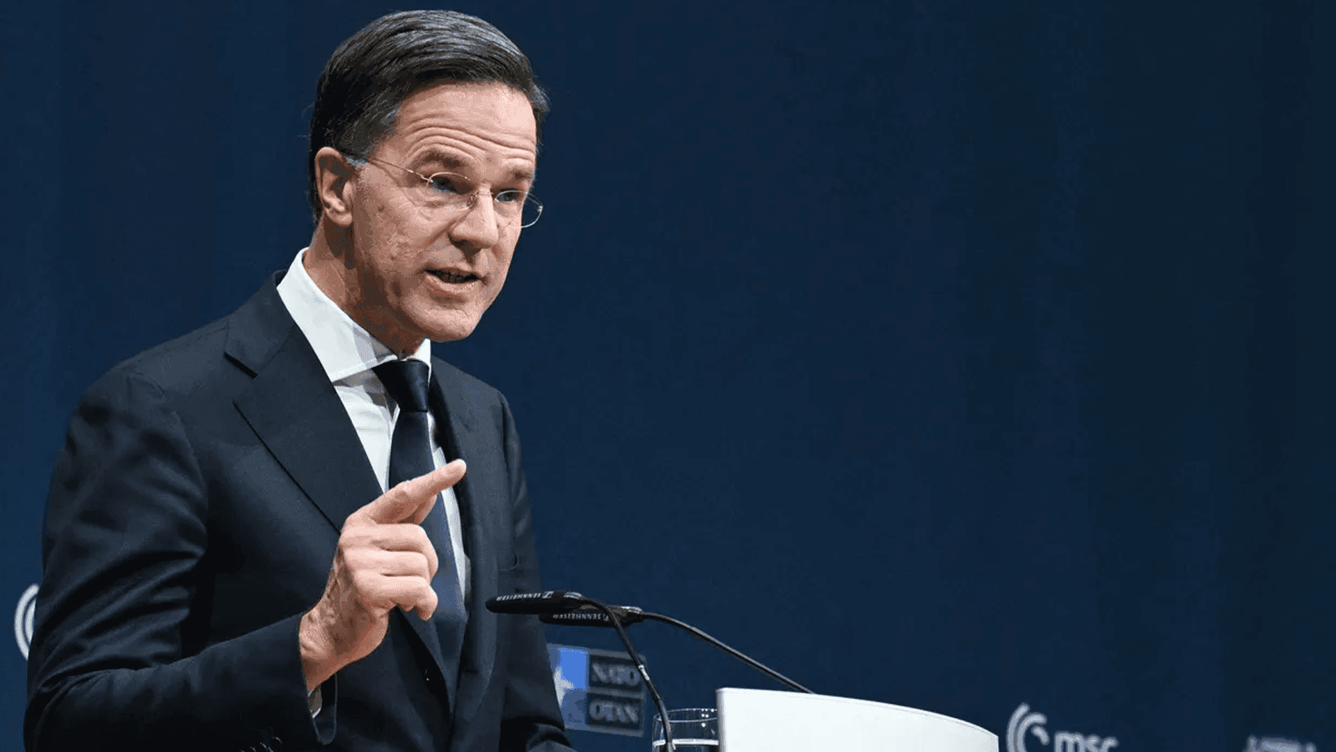  سکرتێری گشتی ناتۆ:  یەکێتی ئەورپا سەکۆیەکە بۆ نیشاندانی دەسەڵاتی ئەمریکا