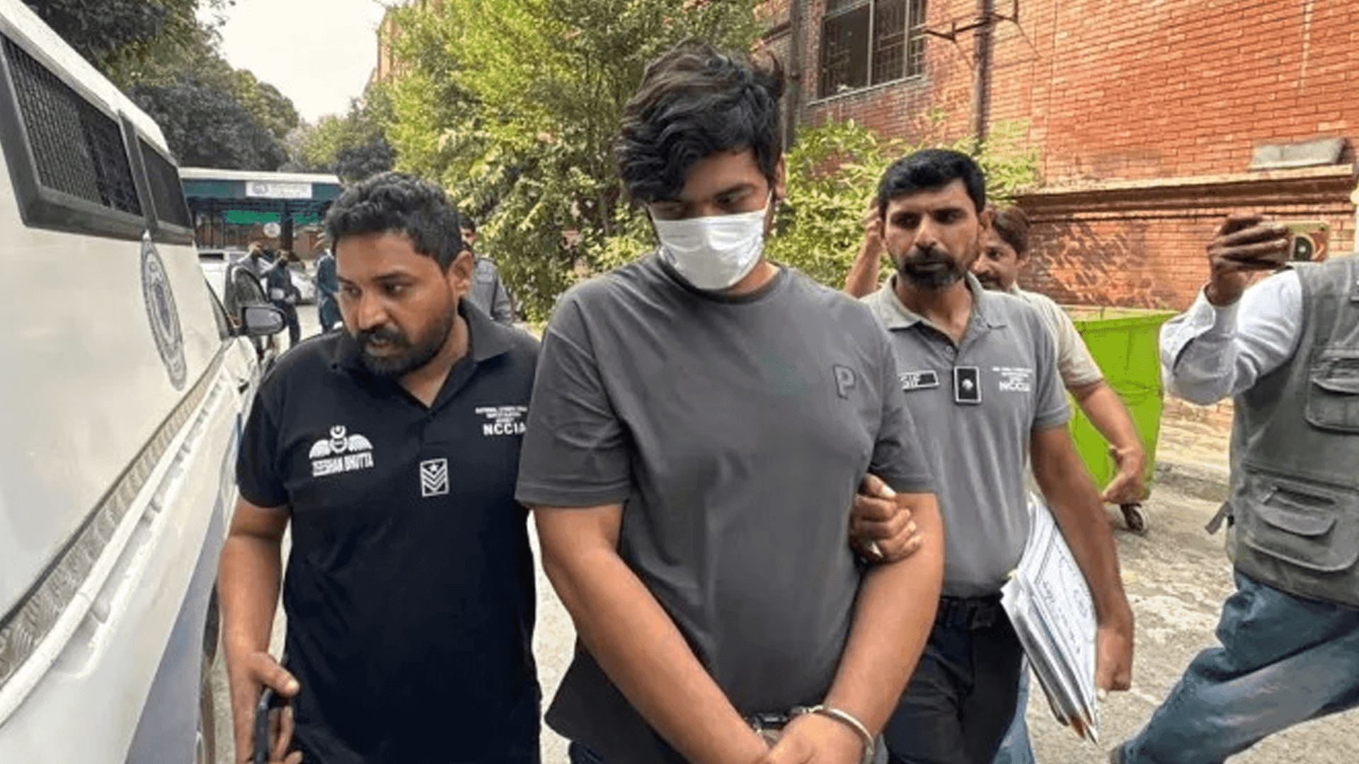 پاکستانی گەنجێکی وڵاتەکەی دەستگیرکرد، بە فێڵ زیانی 126 ملیۆن دۆلاری لە ئەمریکا داوە