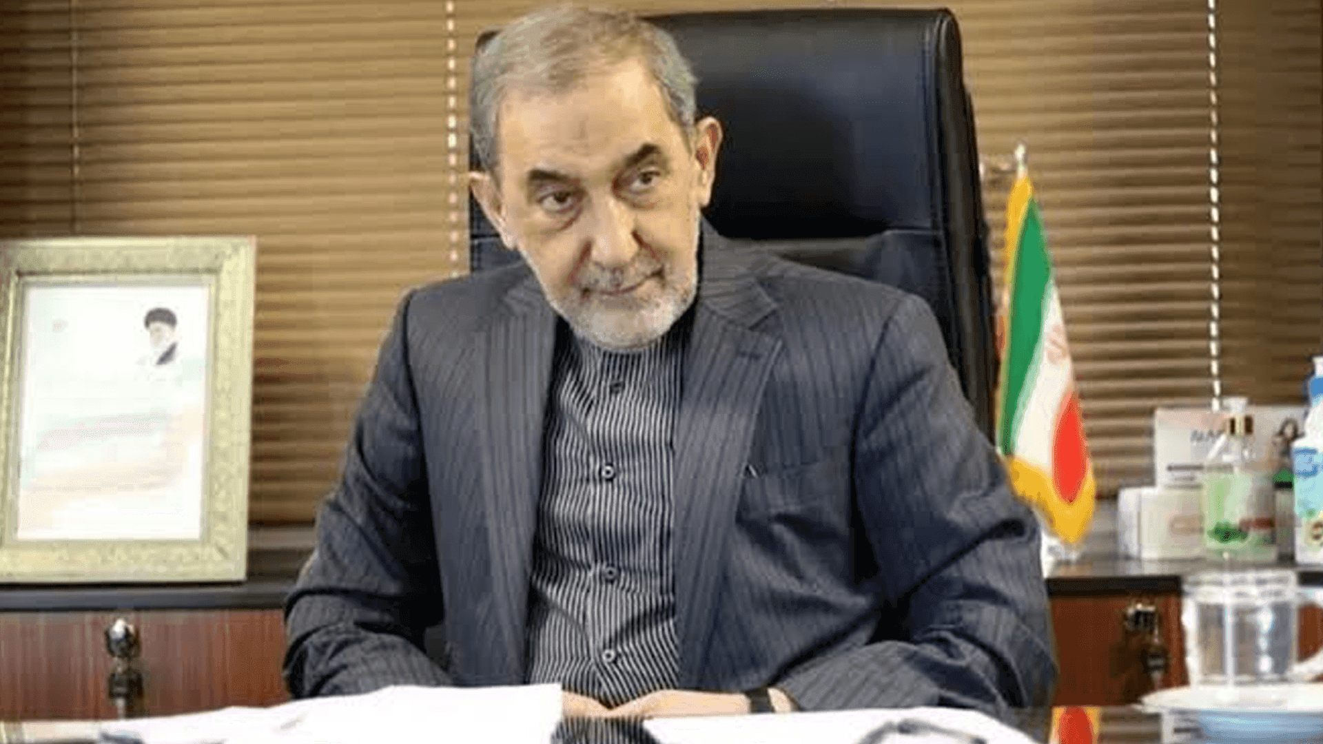  عەلی ئەکبەر ویلایەتی: هێزە بیانییەکان هۆکاری سەرەکی ناسەقامگیرین و دەبێت ناوچـەکە جێبهێڵن