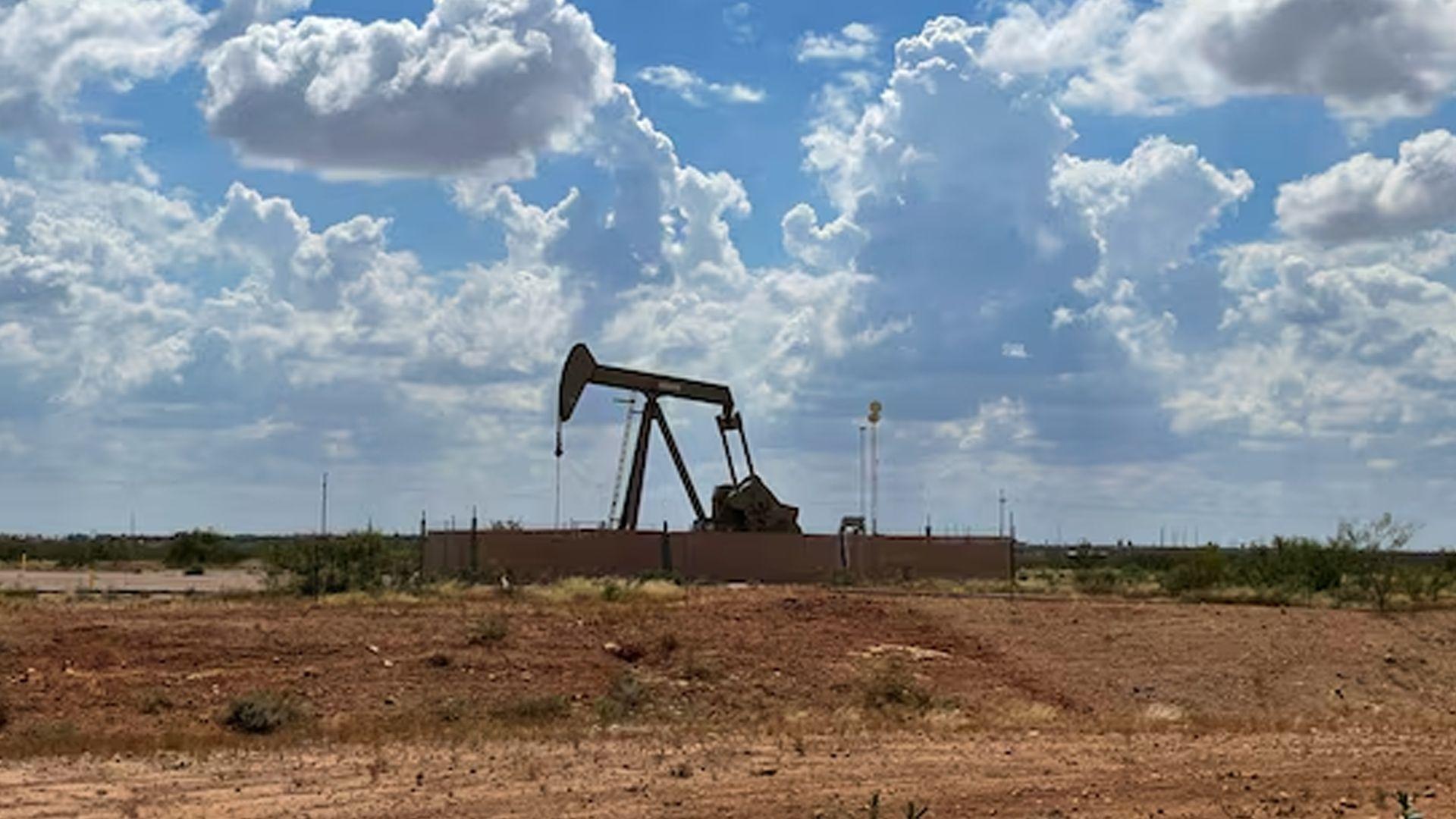 نەوت دابەزی و لە سەرو 100 دۆلارەوە مامەڵەی پێوەدەکرێت