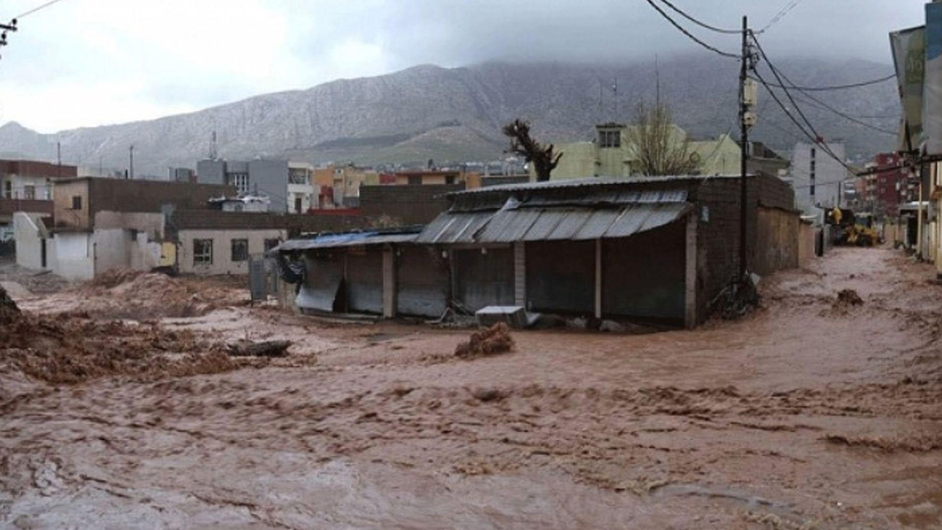 کەرکوک باری نائاسایی رادەگەیەنێت و هۆشداری لە هەڵسانی لافاو دەدرێت