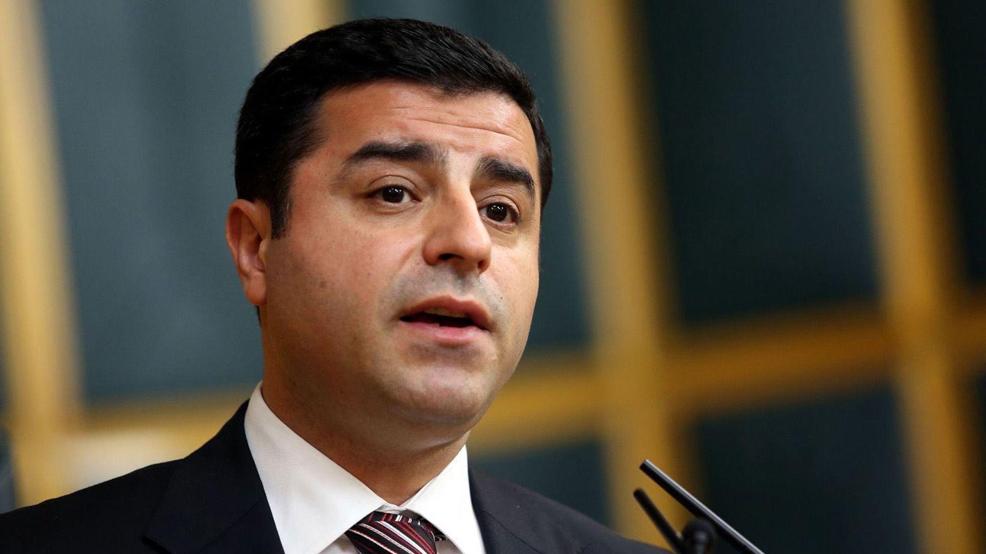 سەڵاحەدین دەمیرتاش پەیامێکی بڵاوکردەوە و داوایەکیش لە ئەردۆغان و باخچەلی و ئۆجەلان دەکات