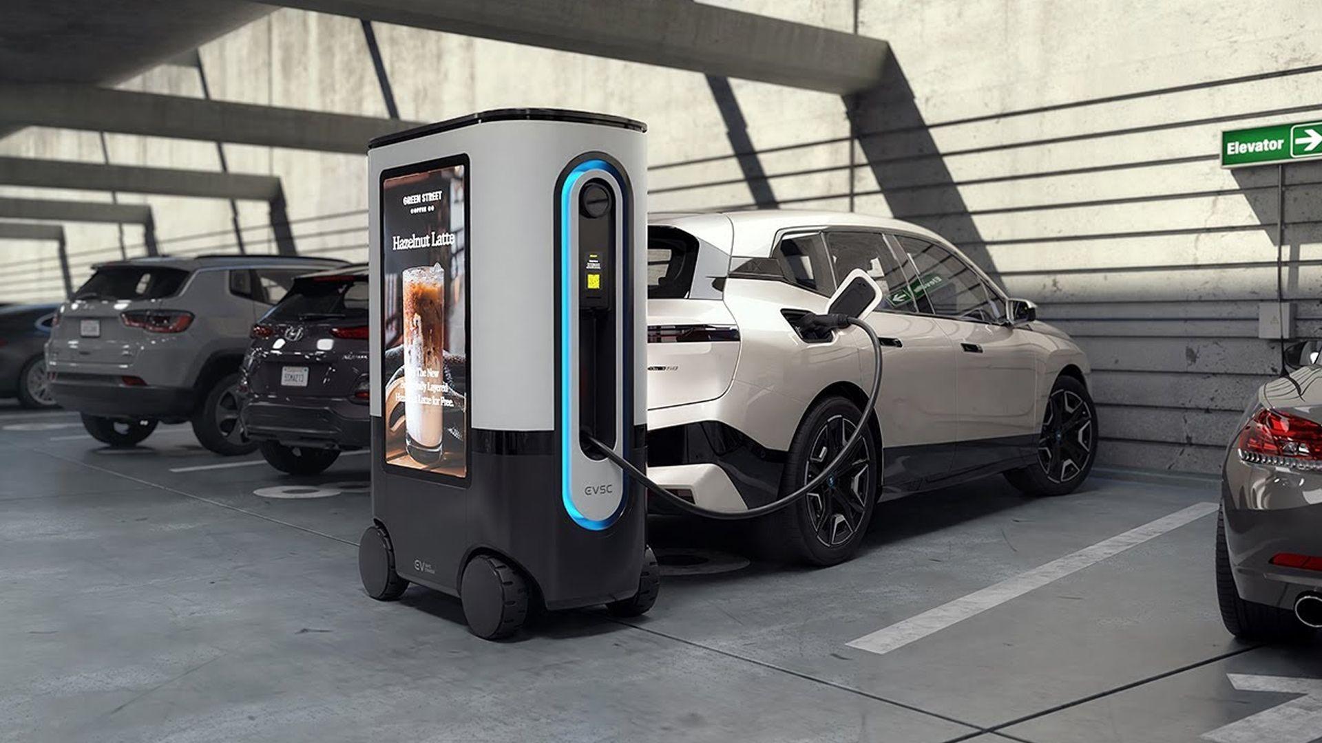 روسیا یەکەم رۆبۆتی گەڕۆک بۆ شەحنکردنەوەی ئۆتۆمبێلی کارەبایی نمایش دەکات