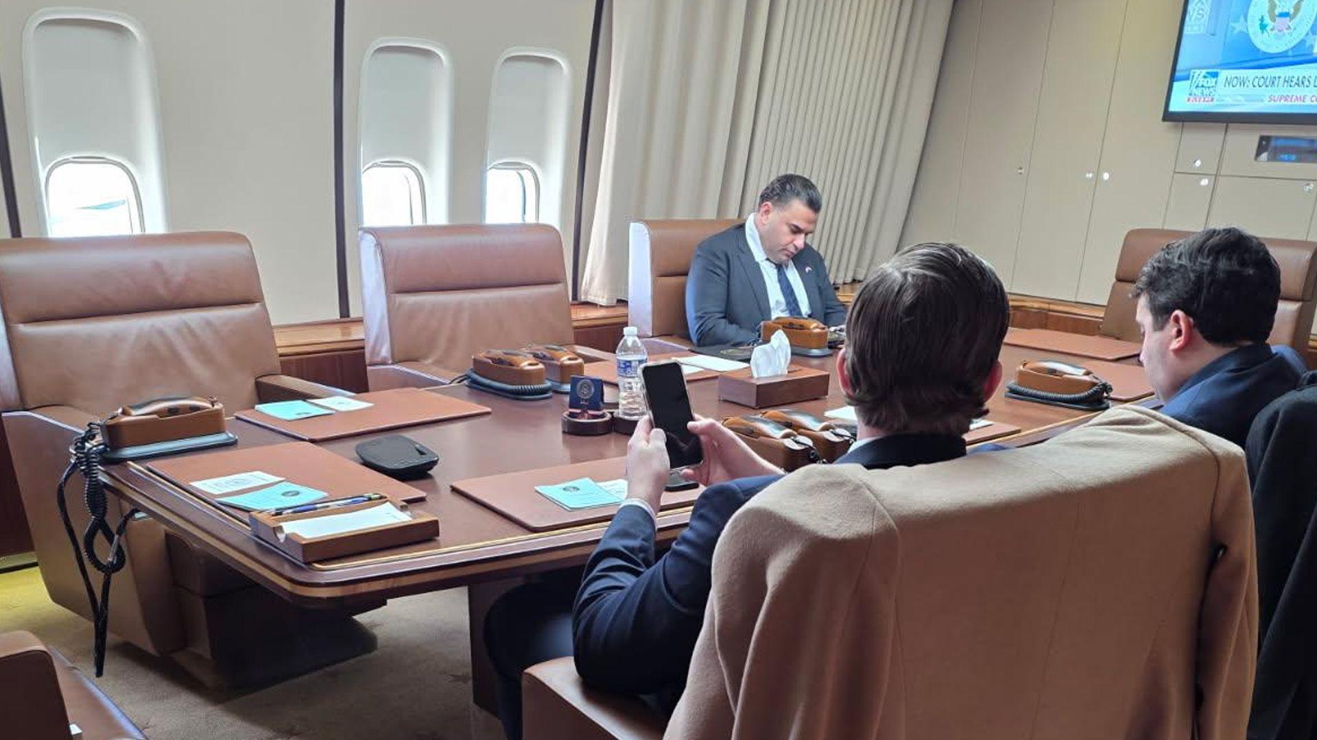 مارک ساڤایا:لە عیراقدا گروپەچەکدارەکان نیشانەن و گەندەڵی نەخۆشییەکەیە