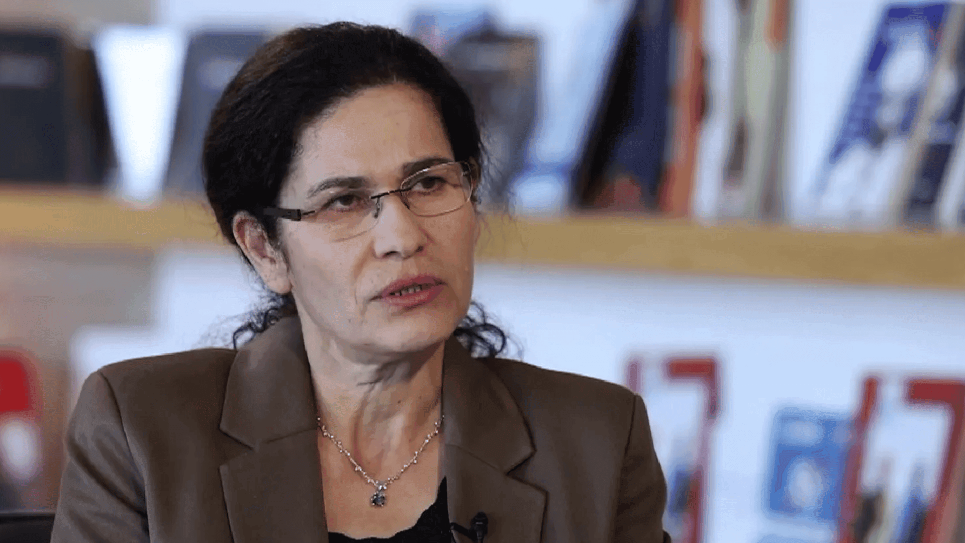 ئیلهام ئەحمەد: ئازادکردنی ئۆجەلان چارەسەری پرسی کورد خێراتر دەکات