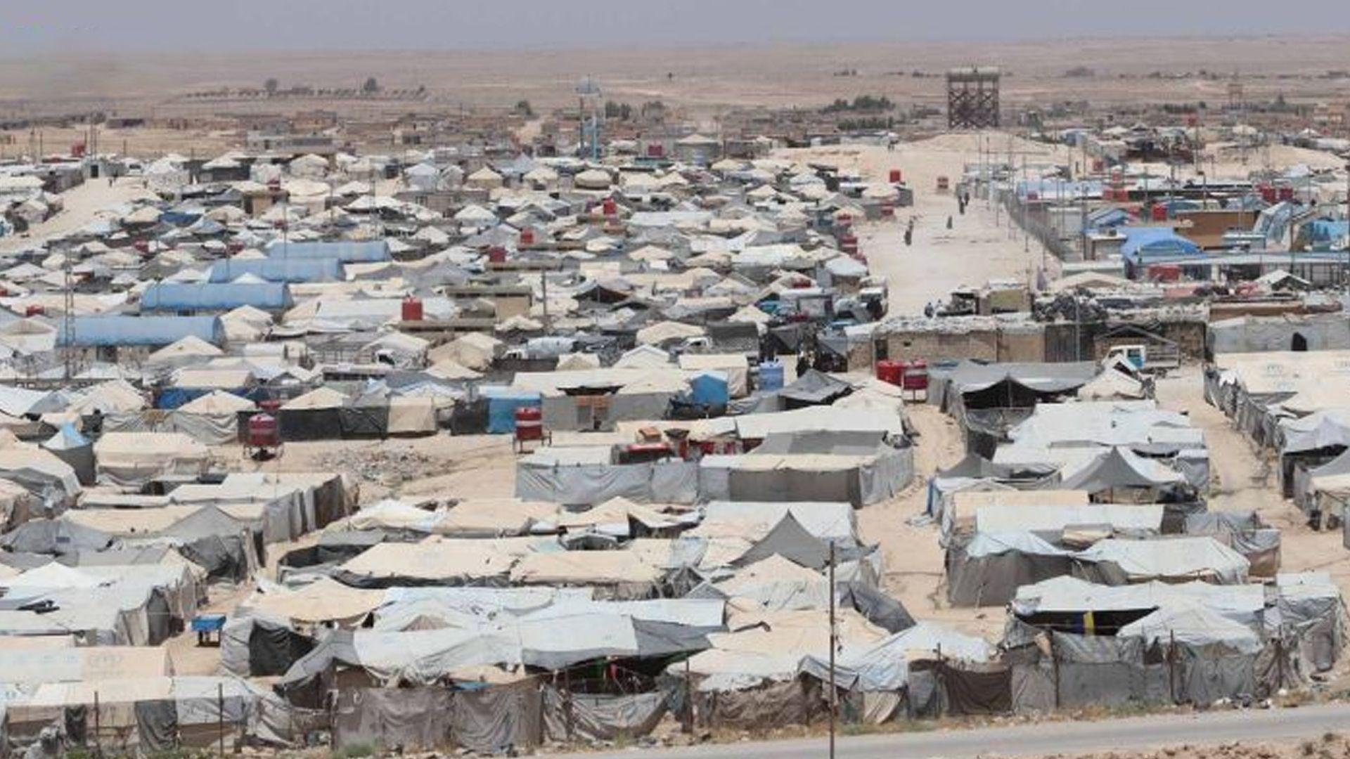 رۆژنامەیەکی بەریتانی: لە دوای کشانەوەی هێزە کوردییەکان زیاتر لە  20 هەزار دەستگیرکراو لە کەمپی هۆل هەڵاتون