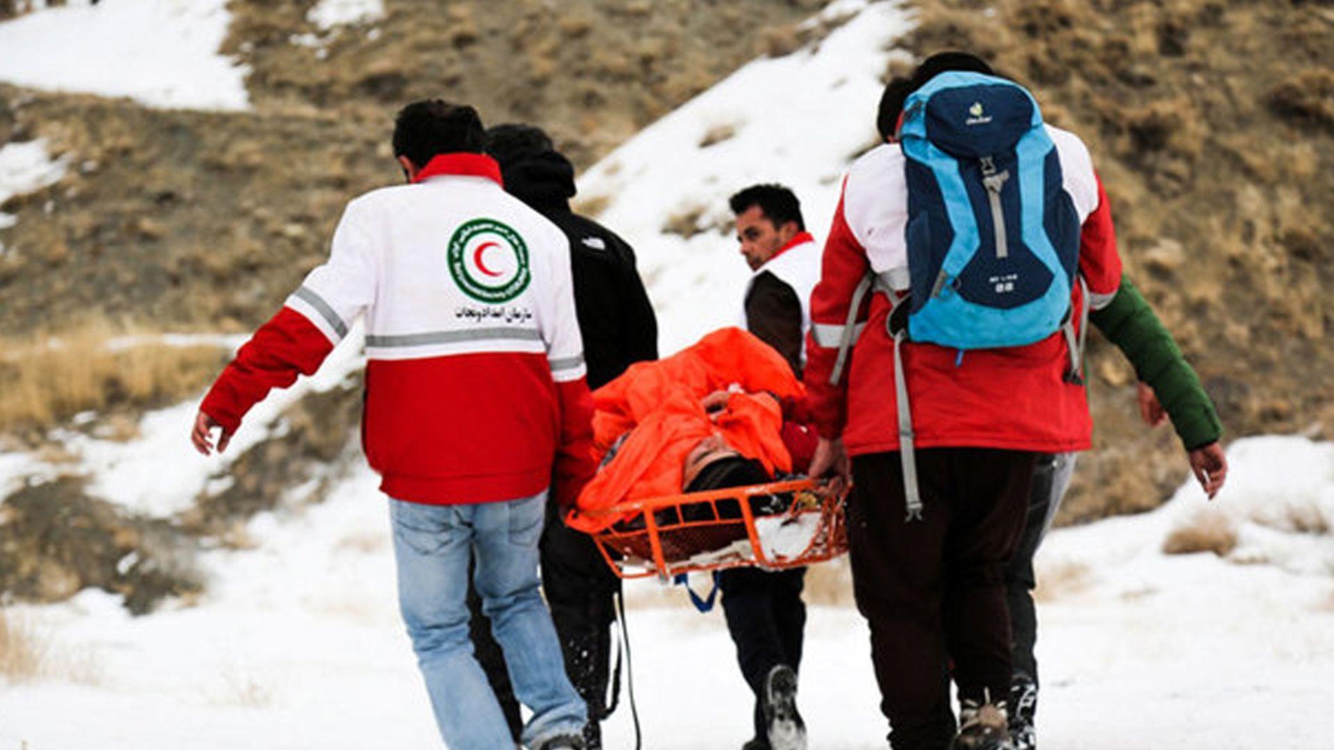 لە رۆژهەڵات، بەهۆی هەرەسی بەفرەوە کەسێک گیانی لەدەستدا و سێ کەسی تر چارەنوسیان نادیارە