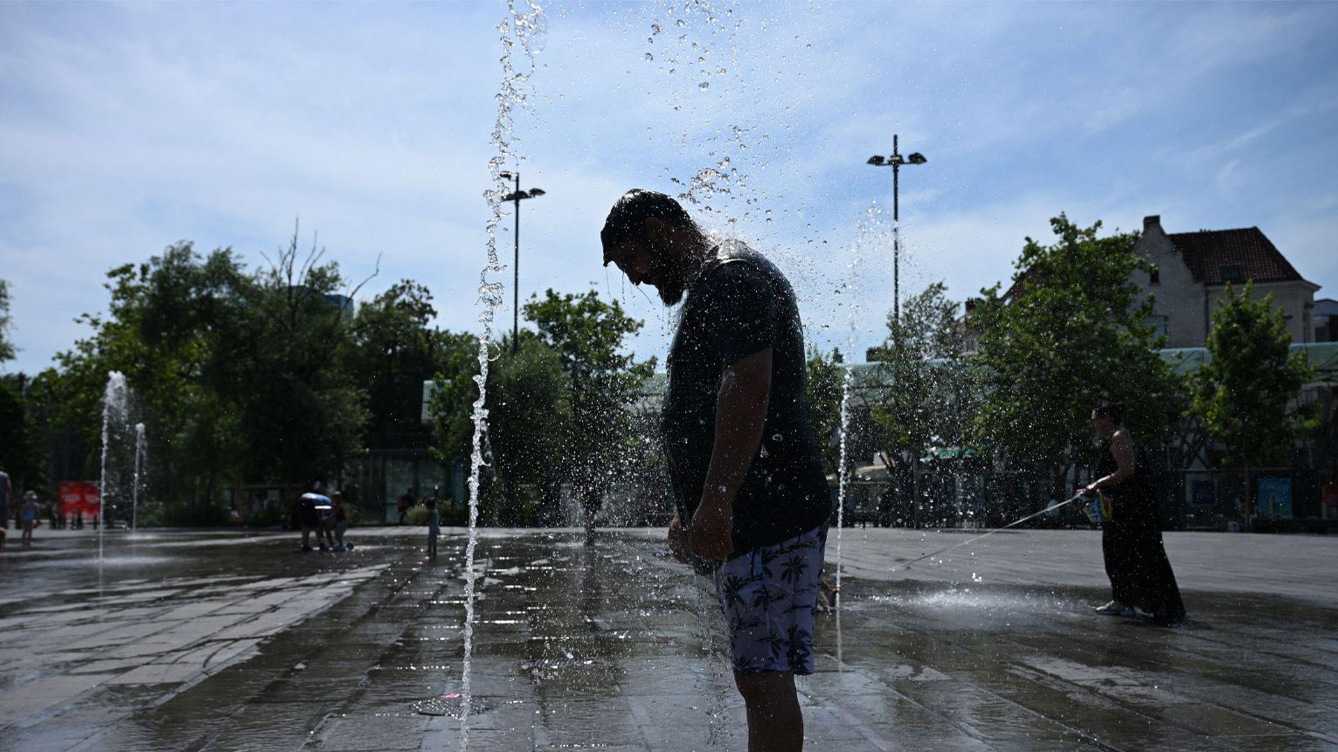 ئەوروپا روبەڕوی شەپۆلێکی گەرمای تاقەتپڕوکێن بوەتەوە