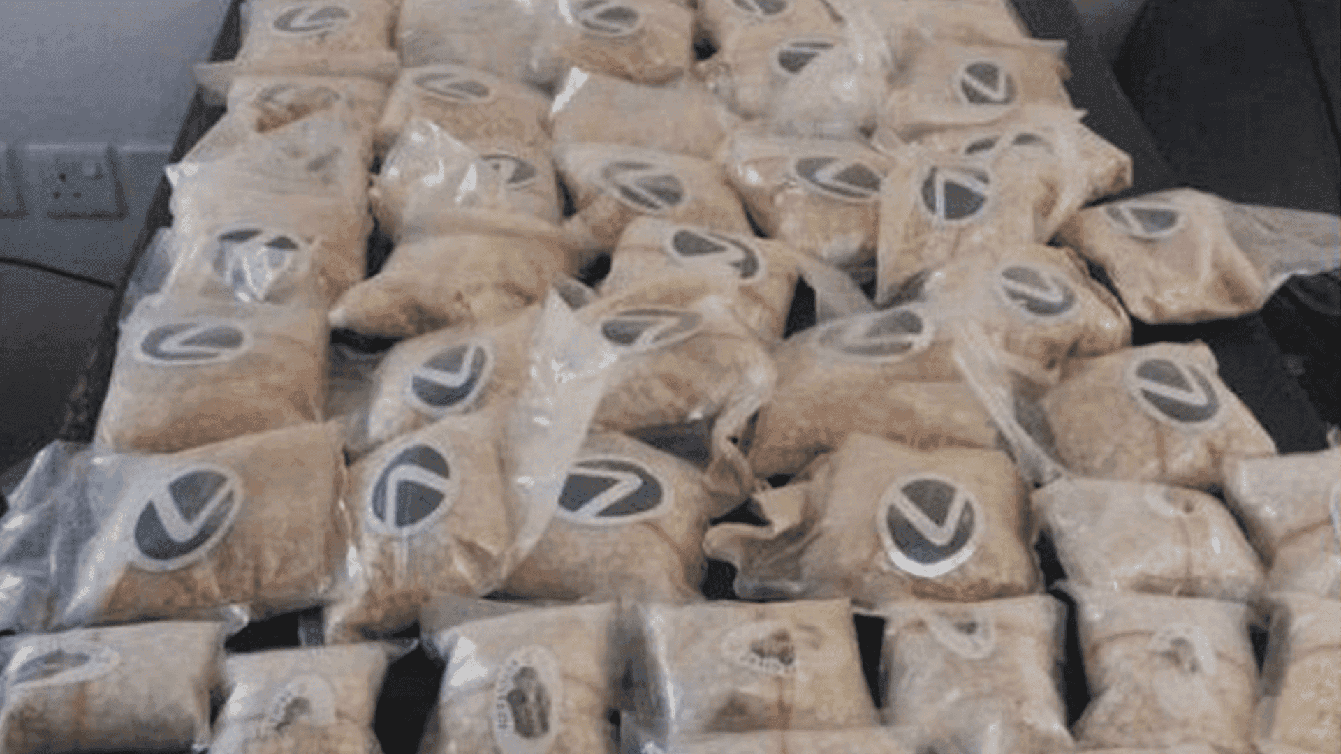 هەواڵگری عیراق: دەستمان بە سەر 22 هەزار حەبی هۆشبەردا گرت لەناو باڵۆنێکدا 