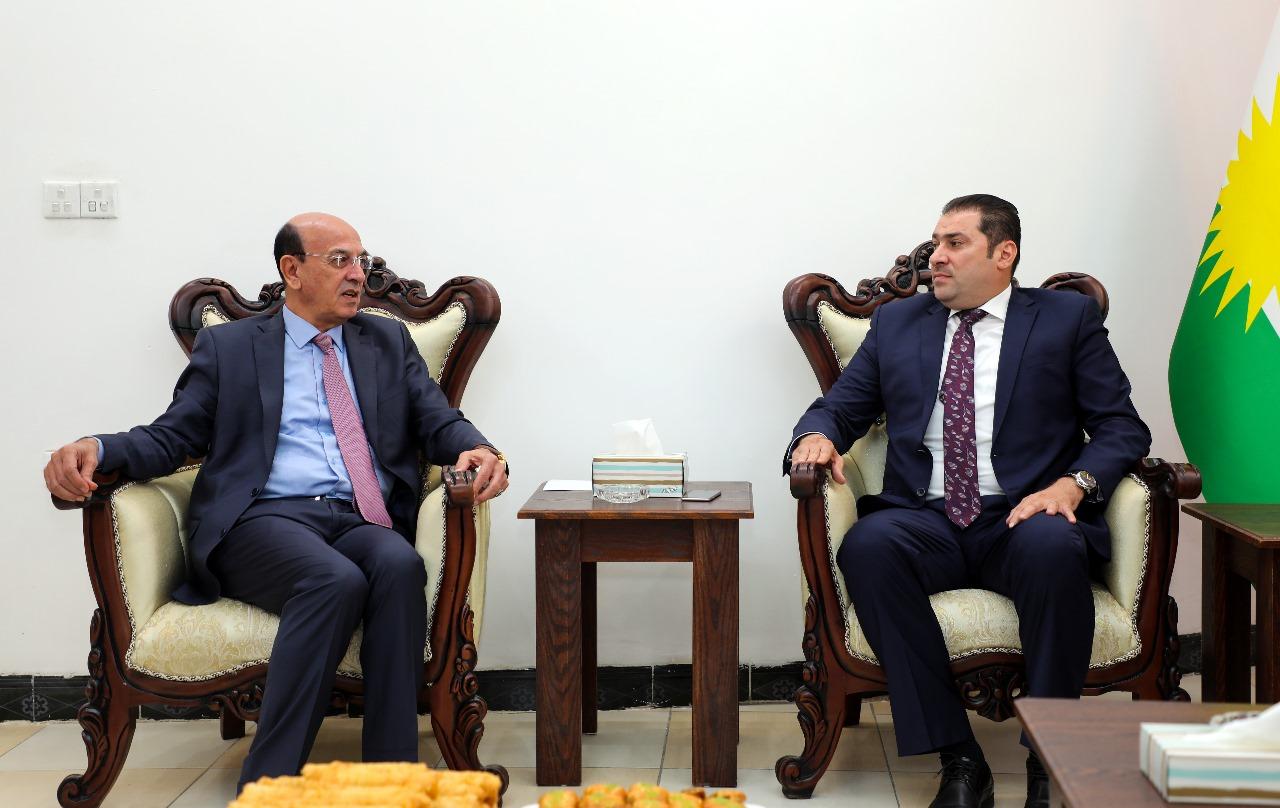 وەفدێکی مەکتەبی پەیوەندییەکانی یەکێتی سەردانی پارتی پارێزگارانی کوردستان دەکات 