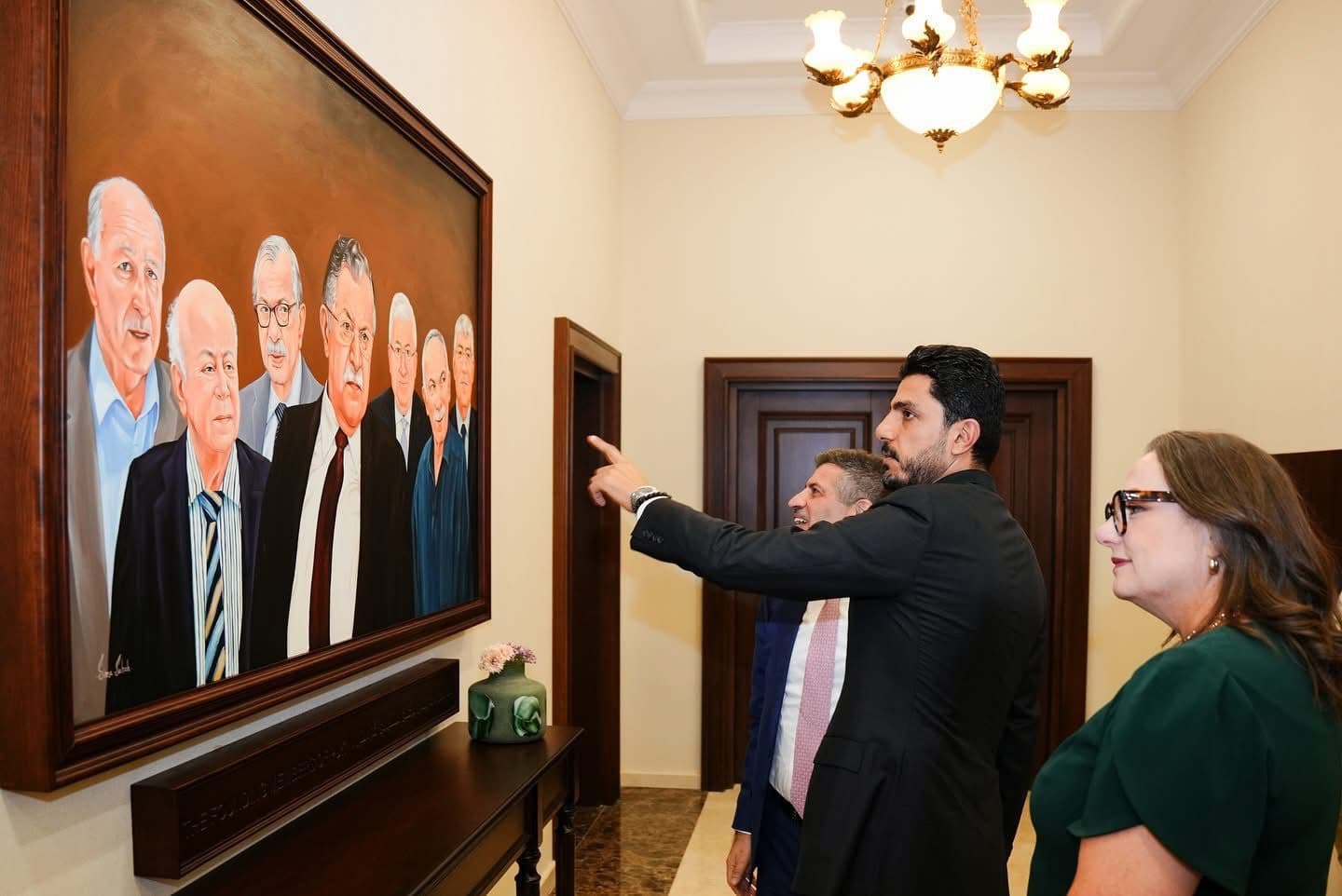 article gallery image