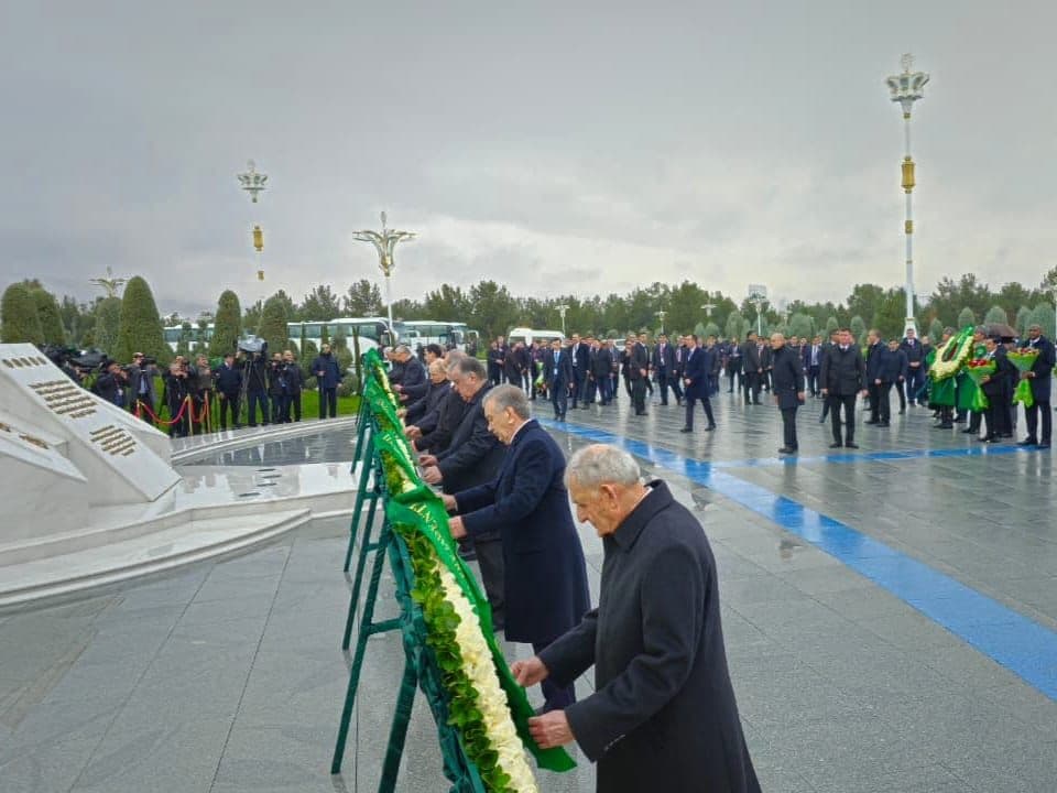 article gallery image