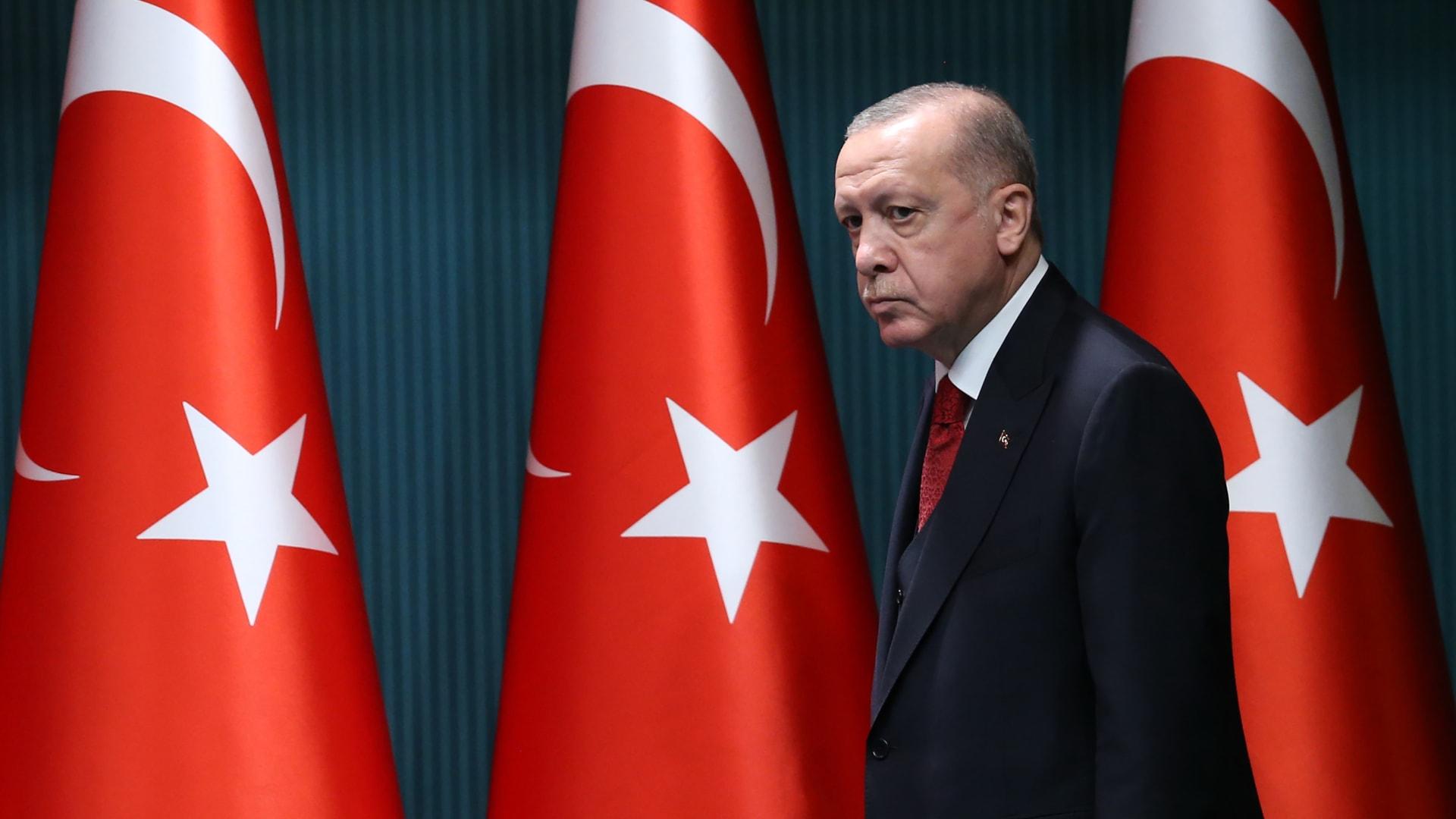 سەرۆکی تورکیا لە ھەوڵێکی تیرۆرکردن رزگاری بوو