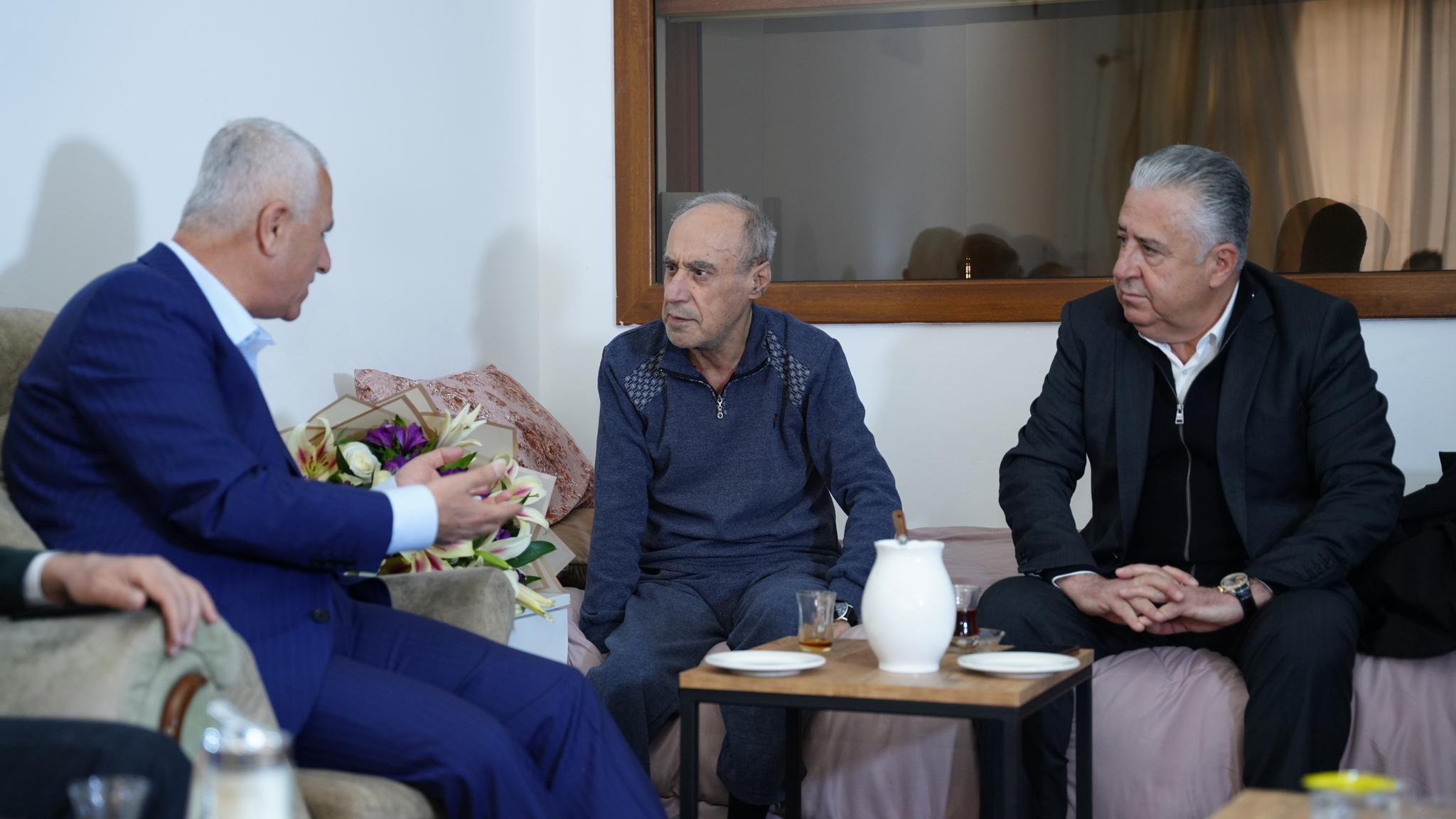 مەکتەبی سکرتارییەتی سەرۆک مام جەلال لە تەندروستی ھاوڕێ جەبار دەپرسنەوە 