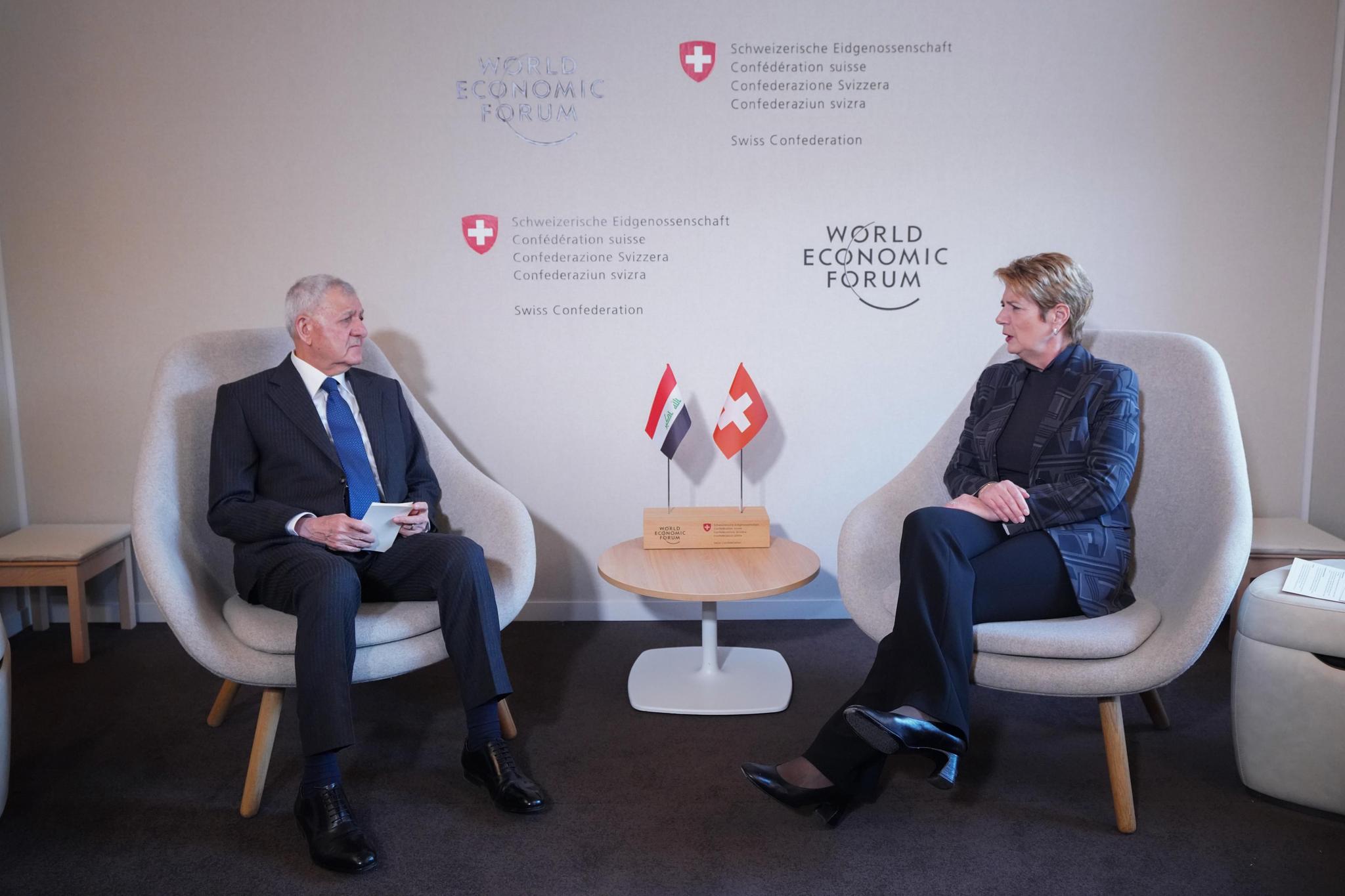 رئيس الجمهورية يؤكد ضرورة إبرام مذكرة تفاهم بين العراق وسويسرا بشأن غسيل الأموال وتمويل الإرهاب
