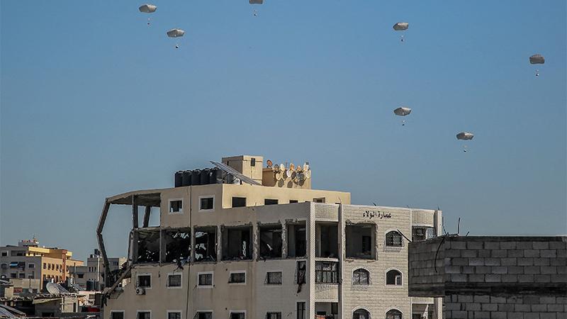 بایدن: ئیسرائیل ھیچ بیانوویەکی نییە بۆ رێگریکردن لە گەیشتنی ھاوکارییەکان بۆ غەززە